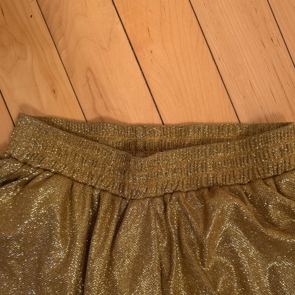 Glam Flowy Shorts with Pockets 🩳 - Picture 4 of 10